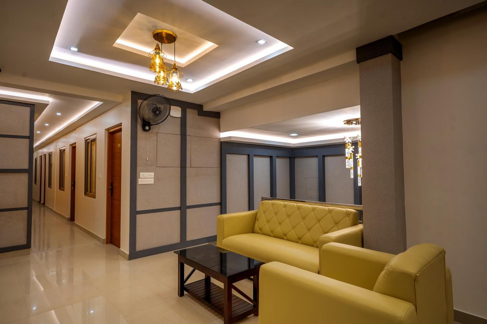 Metro Residency Hotel Tirur Ngoại thất bức ảnh